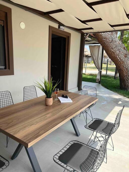 •naiades Villas• Castalia• * Ladhario